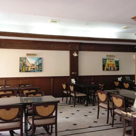 Rattana Mansion Hotel Phuket Екстериор снимка